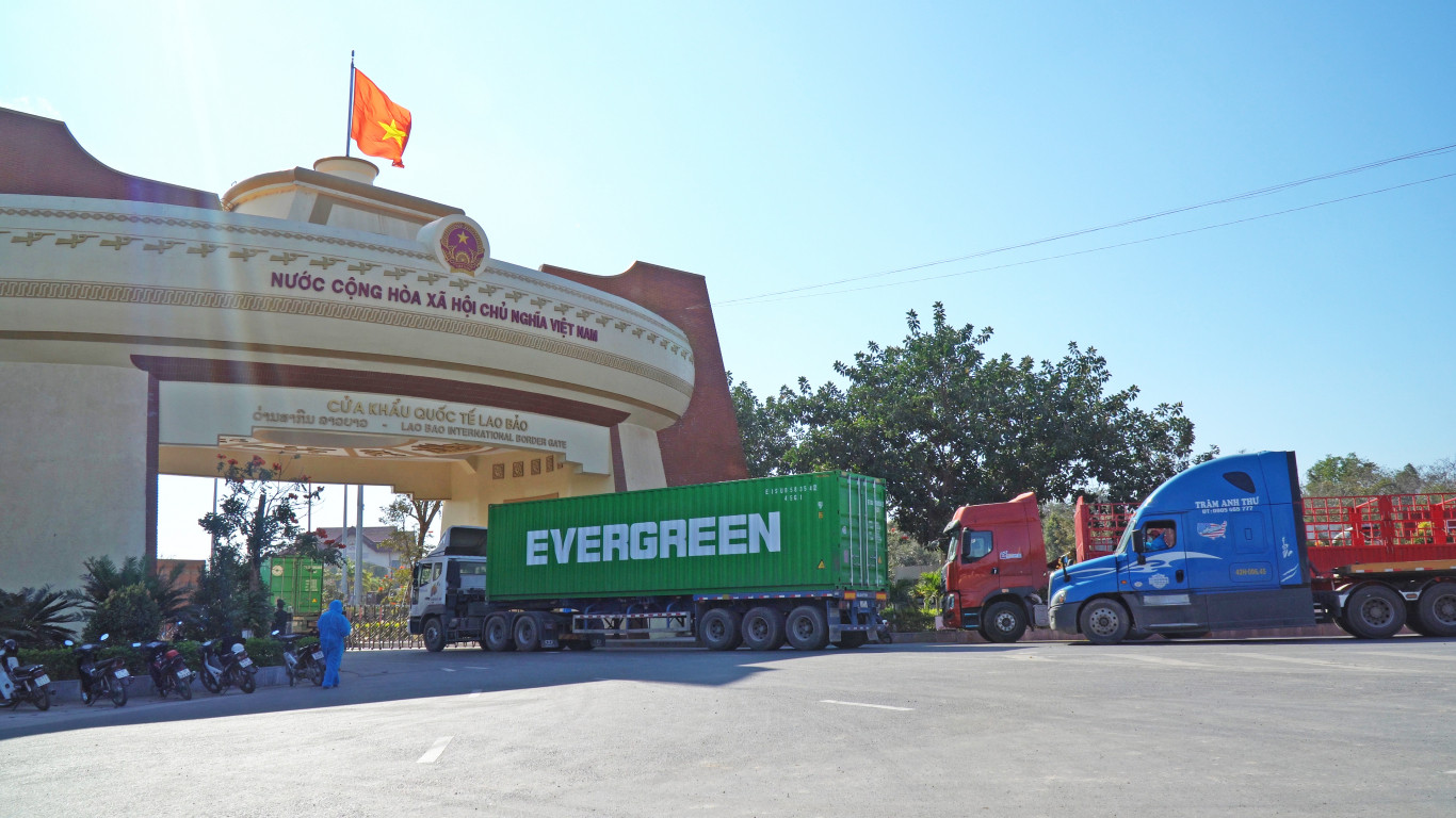 Nếu có cơ chế, chính sách ổn định và phù hợp, giao thương giữa 2 tỉnh  Quảng Trị - Savannakhet diễn ra sôi động hơn - Ảnh: Hồ Thanh