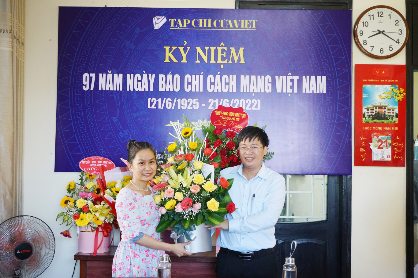 ĐUK Cơ quan và Doanh nghiệp tỉnh tặng hoa chúc mừng