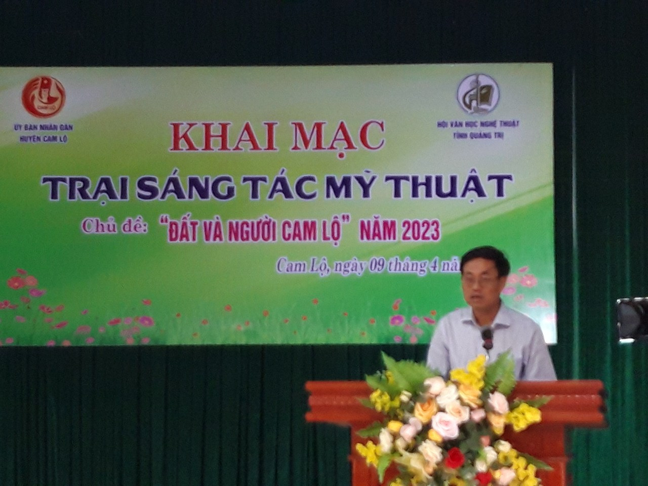 Ông Nguyễn Thanh Bắc - Phó Chủ tich UBND huyện Cam Lộ phát biểu tại buổi khai mạc: Ảnh L.T
